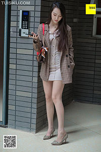 [IESS异思趣向] 2019.01.08 丝享家397：《小区楼下偶遇云芝》云芝  [90P-40M]_2