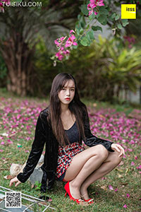[IESS异思趣向] 2019.02.18 丝享家424：《花丛中的小羽》小羽 [82P-36M]_4