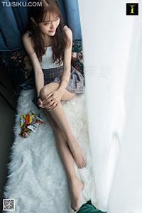 [IESS异思趣向] 2019.05.29 丝享家495：《爱吃零食的婉萍》婉萍 [88P-30M]_1