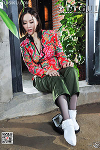 [Ligui丽柜] 2017.12.04 网络丽人 Model 然然 [91+1P-132M]_4