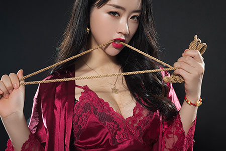 [Ligui丽柜] 2018.10.13 HD精品视频 《然情自缚》然然 [1V-93M]