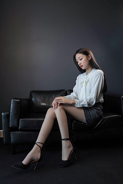 [丝慕天天一元] 2019.08.13 SM051 《与众不同的气质》 晴晴 [76P-27M]